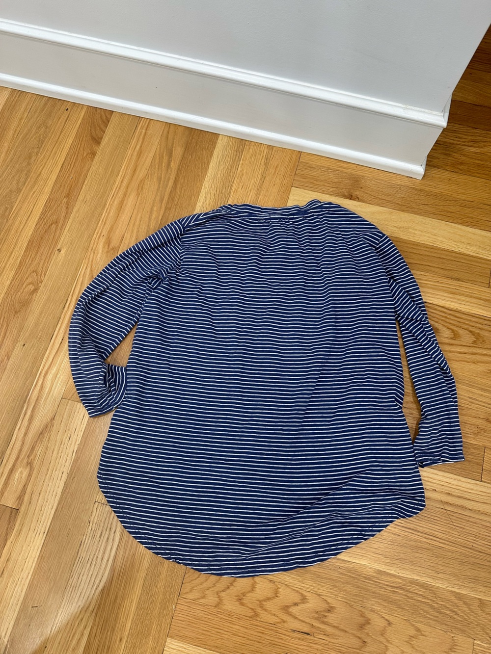 Vintage fresh produce Navy/white Striped Long-Sleeve Tee scoop neck nautical